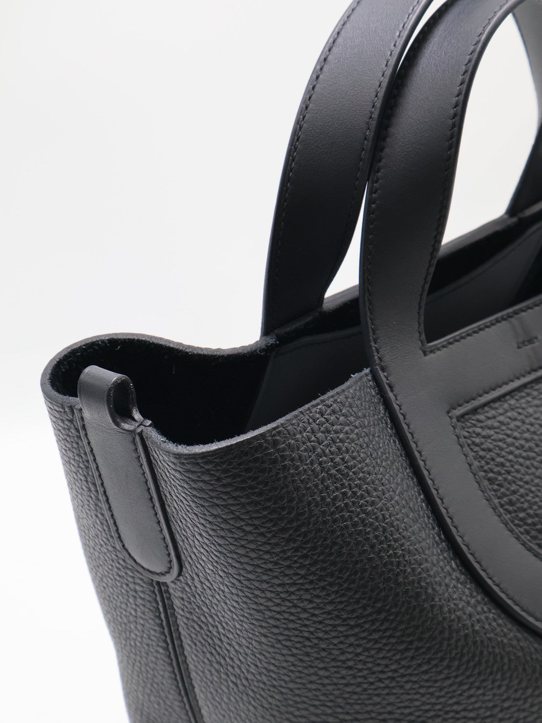 HERMES In The Loop 23 -  Noir 89 黑金 B