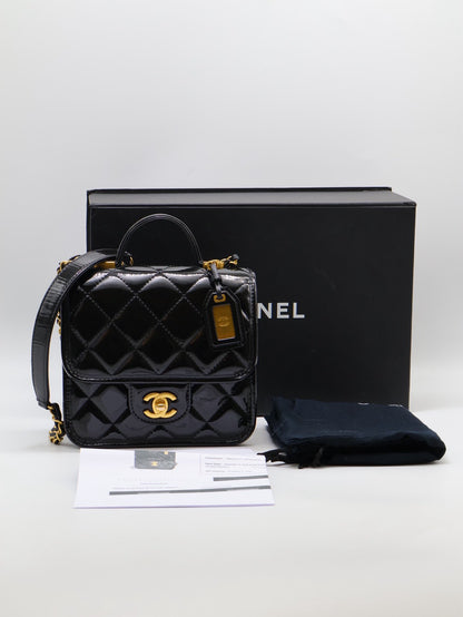 CHANEL 22K漆皮豆腐包 - 黑金