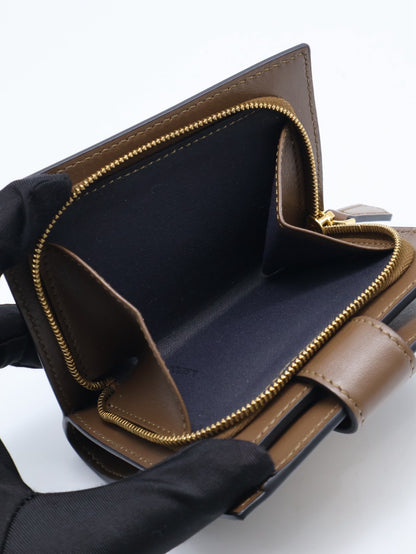 FENDI 經典FF雙折短夾