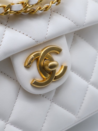 CHANEL 24P珍珠鍊手提方胖子 - 白金