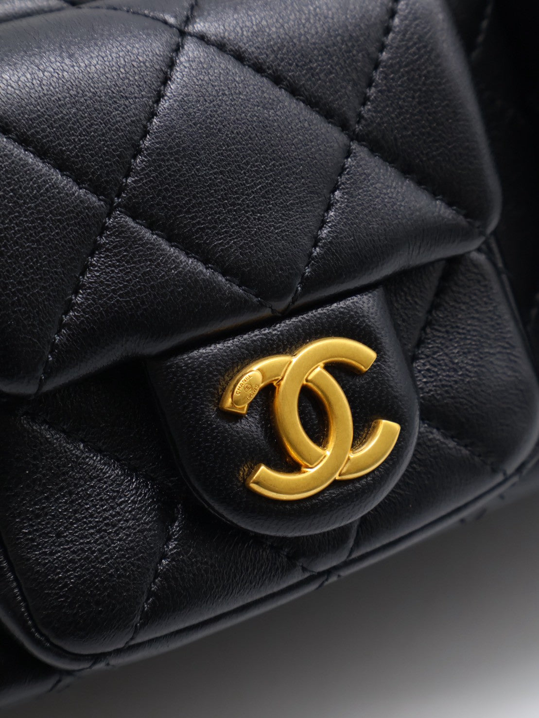 CHANEL 25C Hobo嬉皮包 - 小號黑金