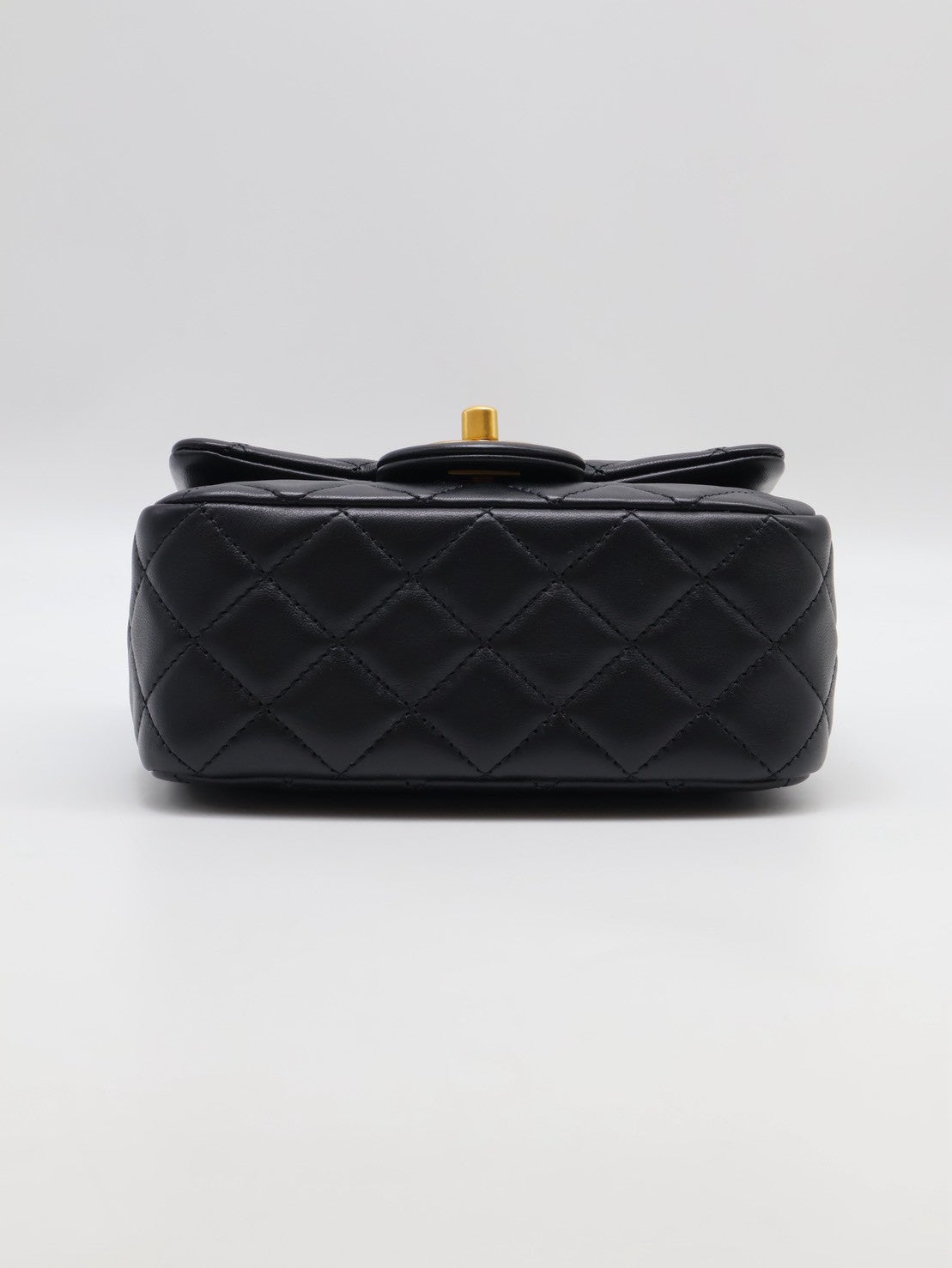 CHANEL 經典口蓋包方胖子 17 - 金球黑金