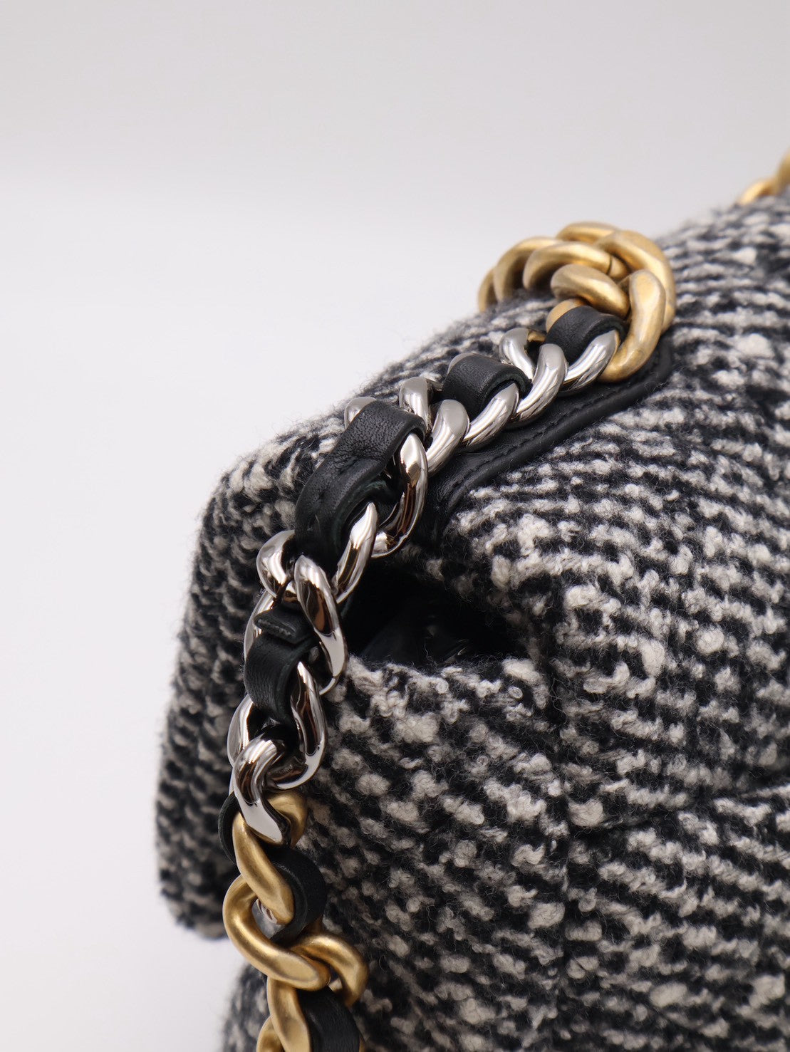 CHANEL 19 Bag 菱格紋手提肩背包 26 - 毛呢金