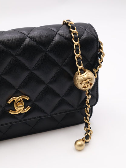 CHANEL 經典羊皮WOC - 金球黑金