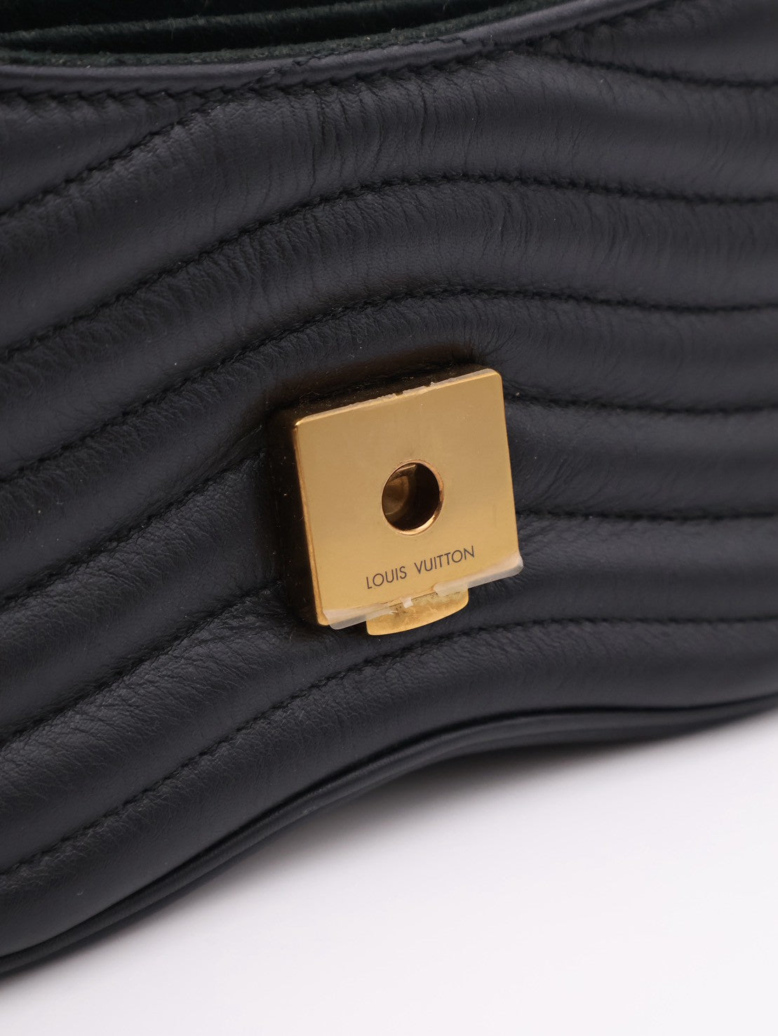 LOUIS VUITTON New Mave - 彩色字母款