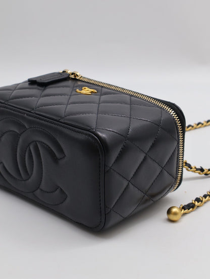 CHANEL 金球羊皮長盒子 - 黑金