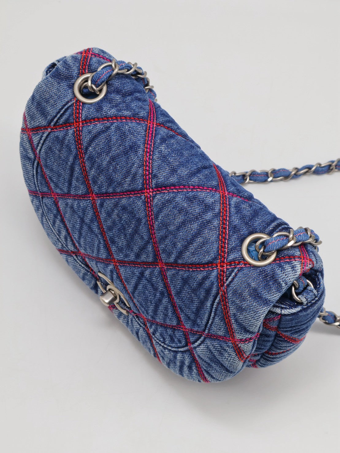CHANEL 菱格紋牛仔馬鞍包