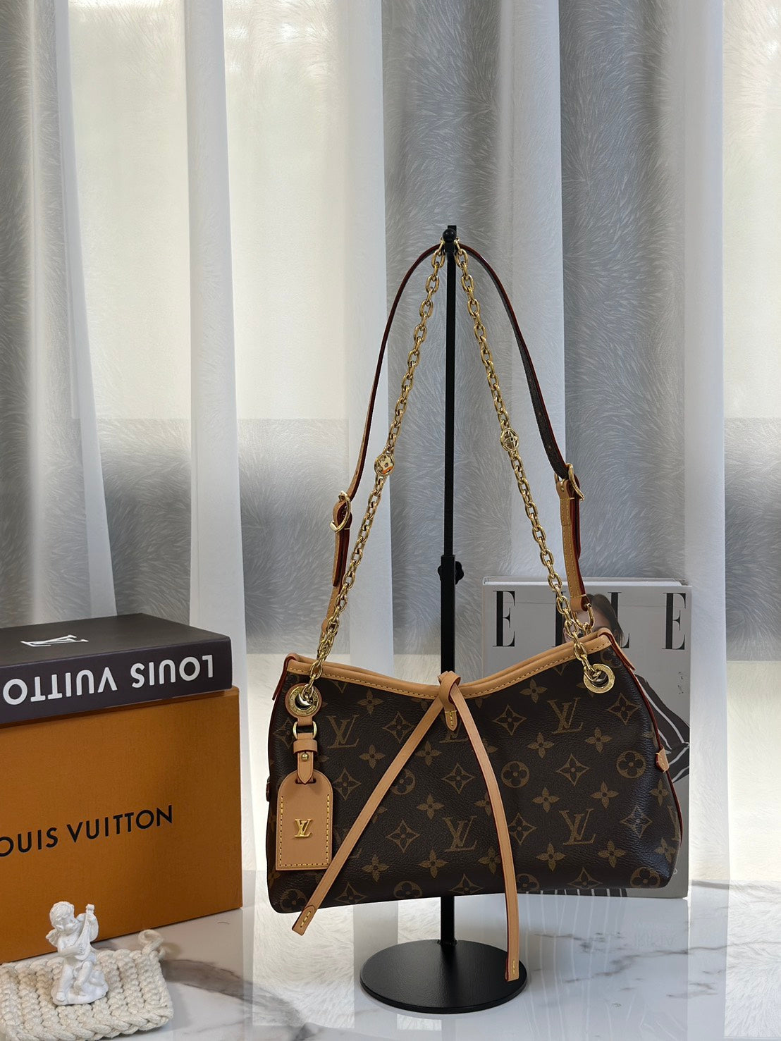 LOUIS VUITTON Carryall BB