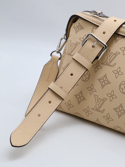 LOUIS VUITTON Hand It All - PM奶油白