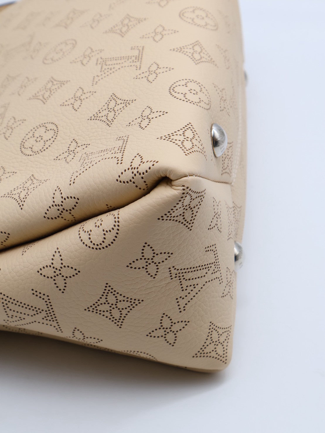 LOUIS VUITTON Hand It All - PM奶油白