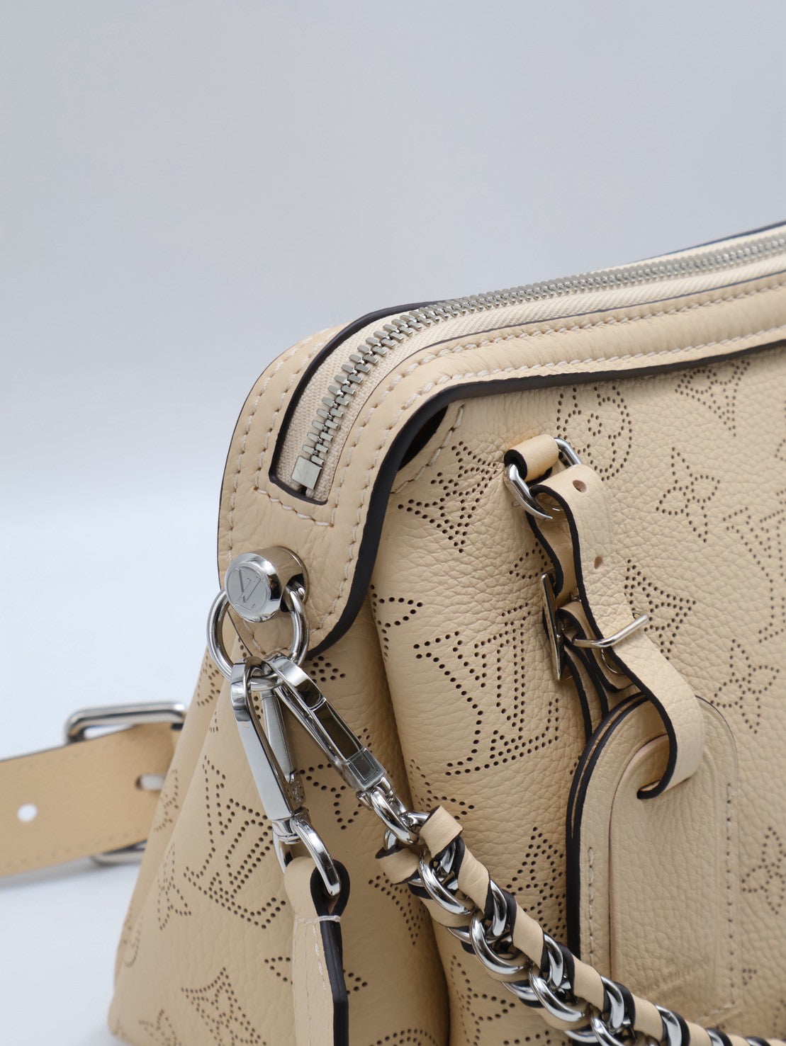 LOUIS VUITTON Hand It All - PM奶油白