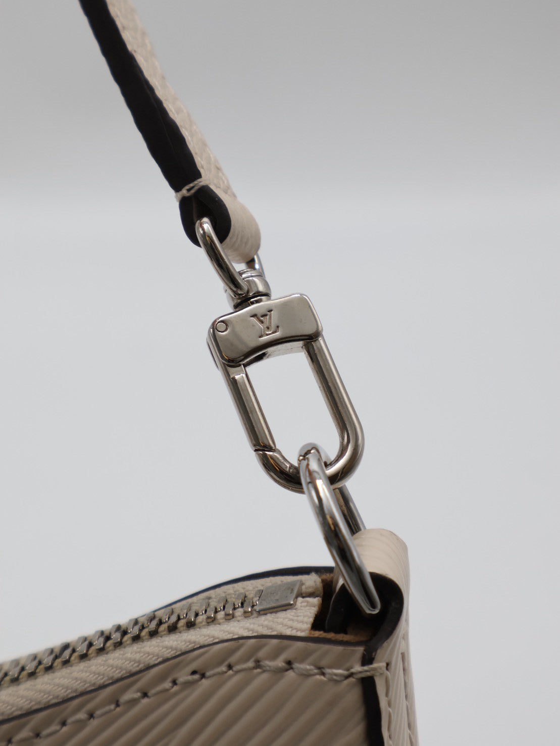 LOUIS VUITTON Marelle腋下包 - 米