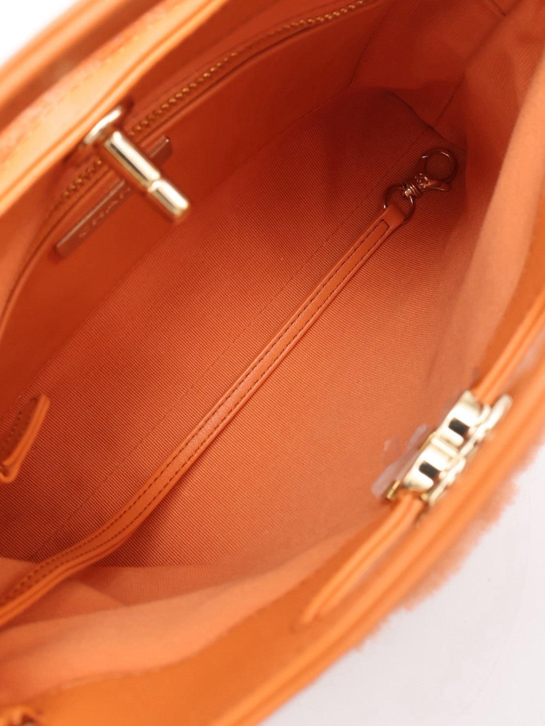 CHANEL 23A 31 Mini Bag - 橘