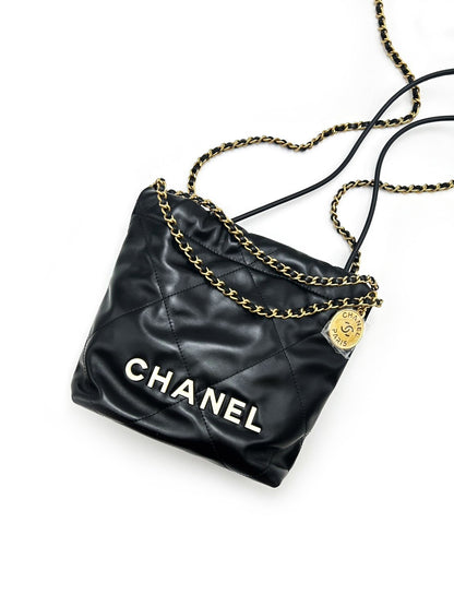 CHANEL 22 Mini bag - 黑底白字