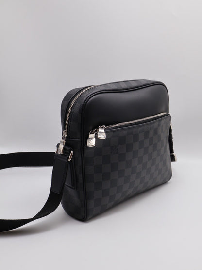 LOUIS VUITTON  Dayton棋盤格記者包 - 小號黑