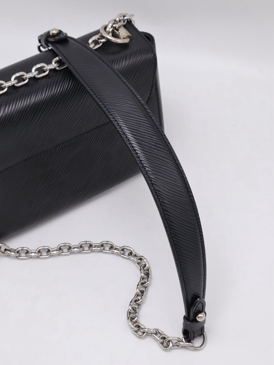 LOUIS VUITTON Twist - PM黑銀