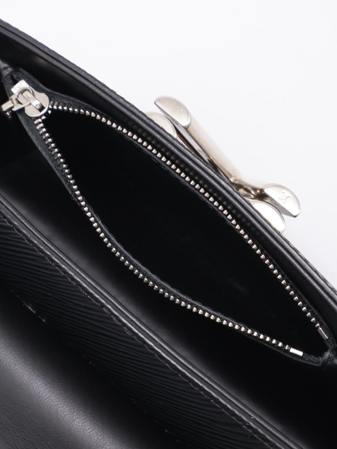 LOUIS VUITTON Twist - PM黑銀