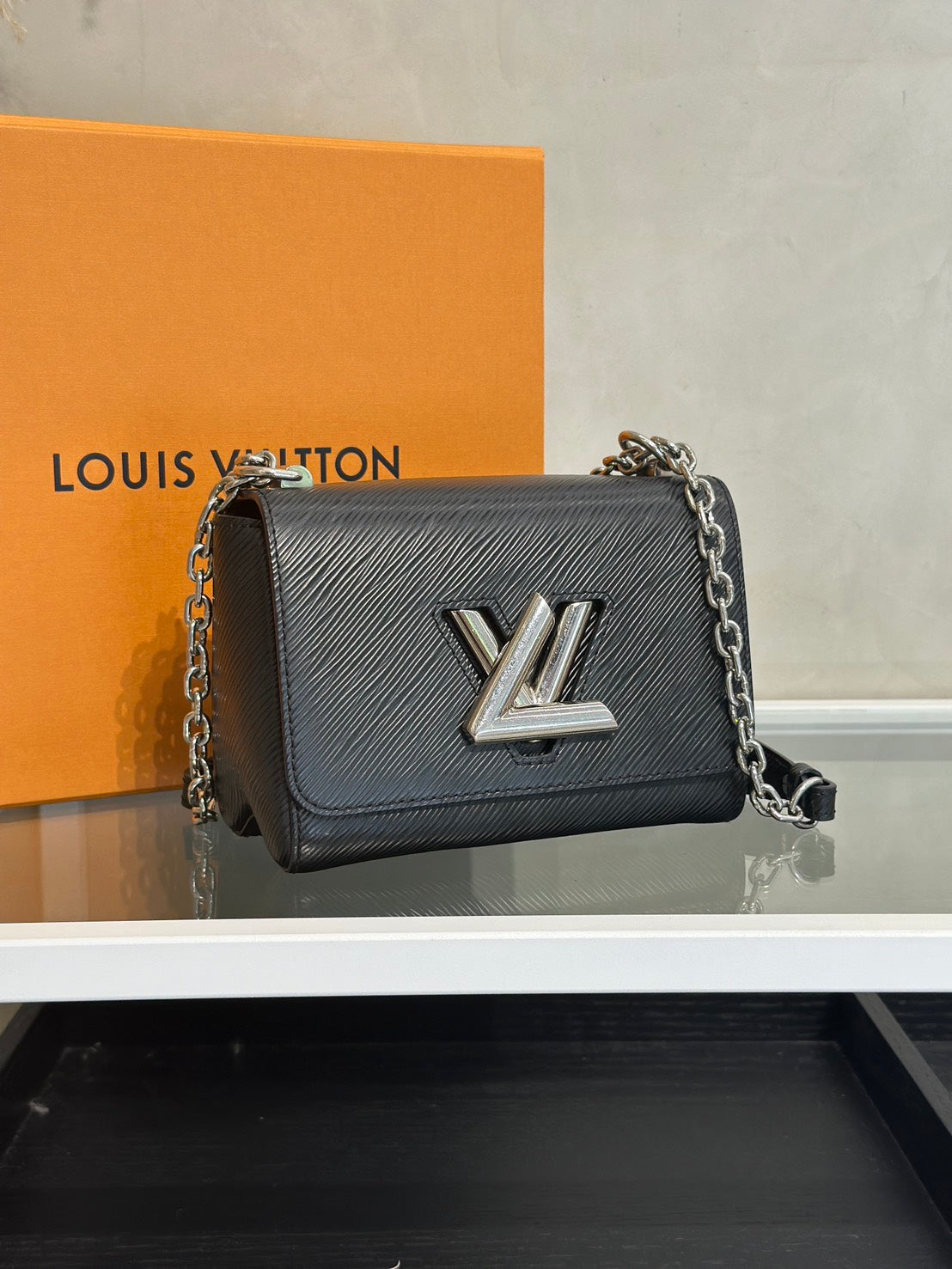 LOUIS VUITTON Twist - PM黑銀