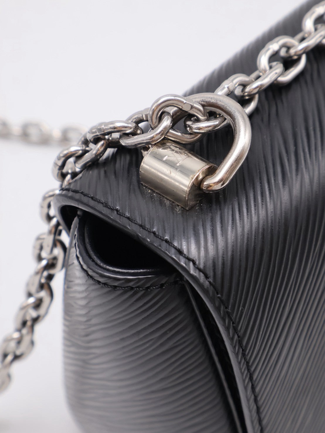 LOUIS VUITTON Twist - PM黑銀