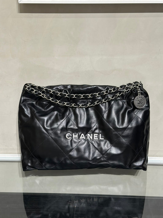 CHANEL 22 Bag - 橫版黑銀