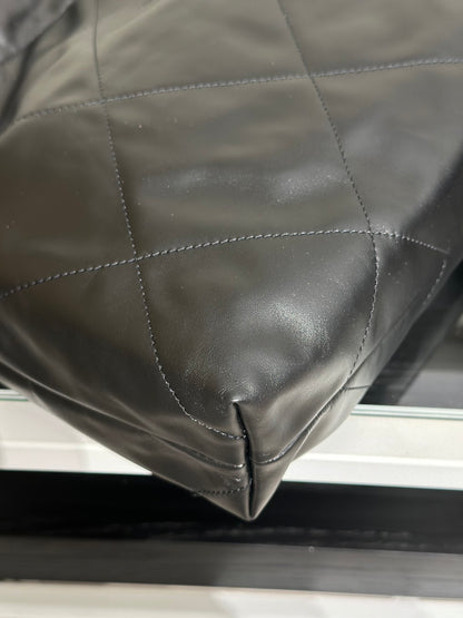 CHANEL 22 Bag - 橫版黑銀