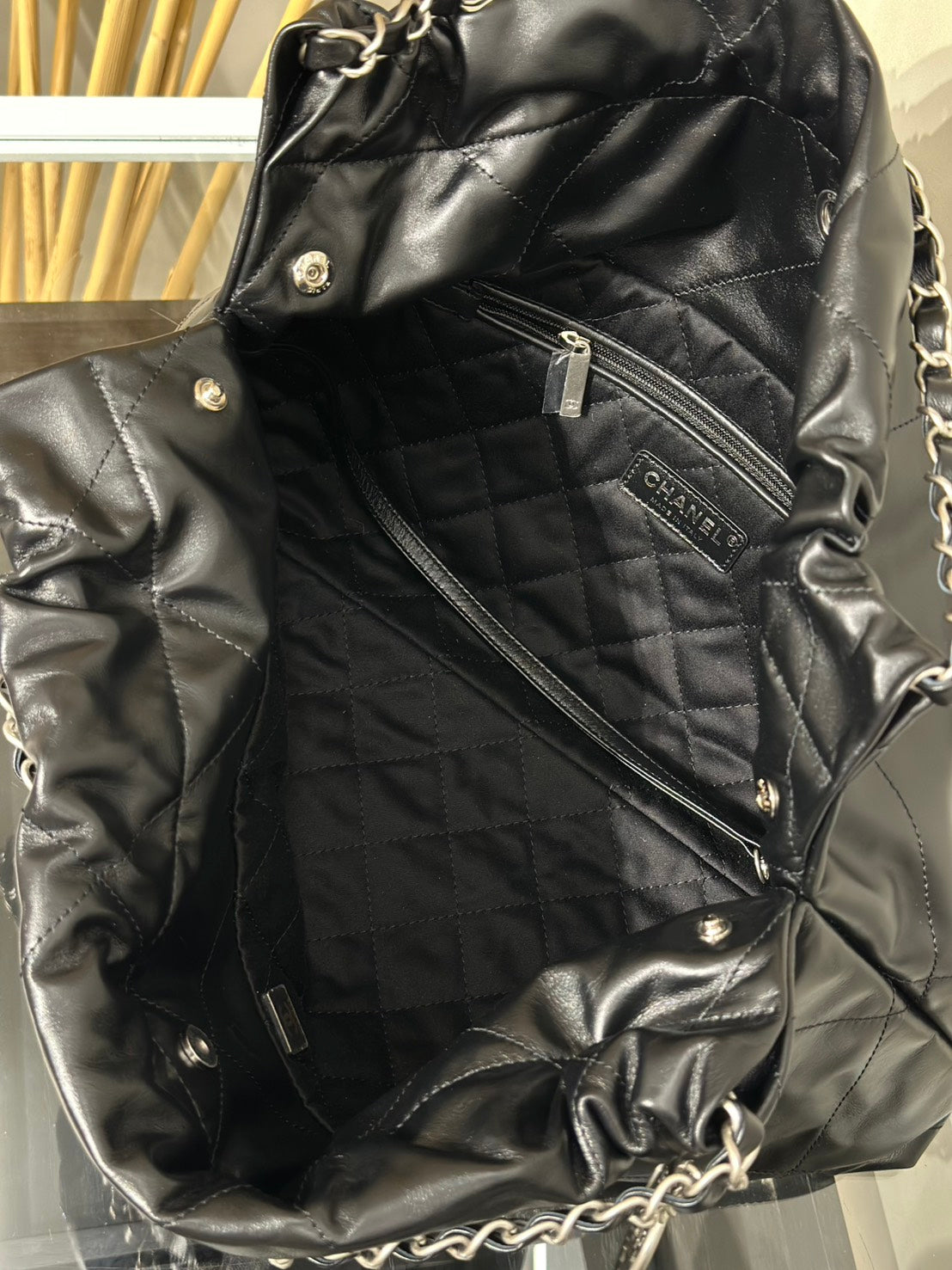 CHANEL 22 Bag - 橫版黑銀