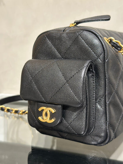 CHANEL 25K雙口袋保齡球包 - 黑金