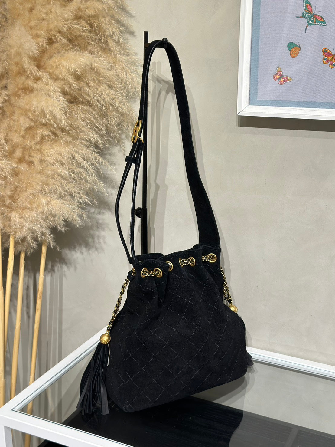 CHANEL 25A麂皮流蘇水桶包 - 黑金