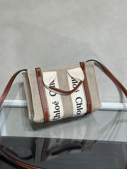 Chloe Woody Mini Tote - 棕