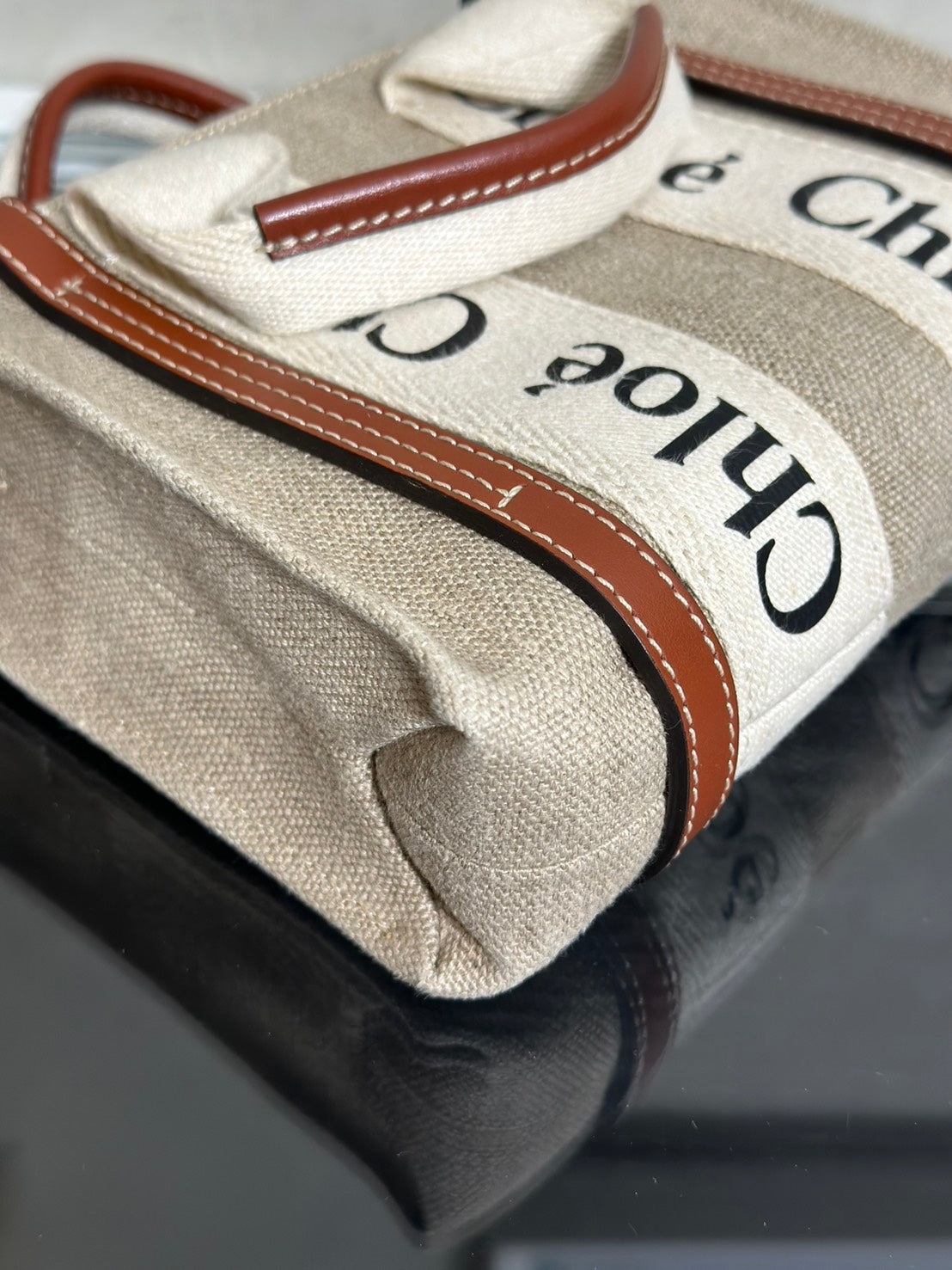 Chloe Woody Mini Tote - 棕