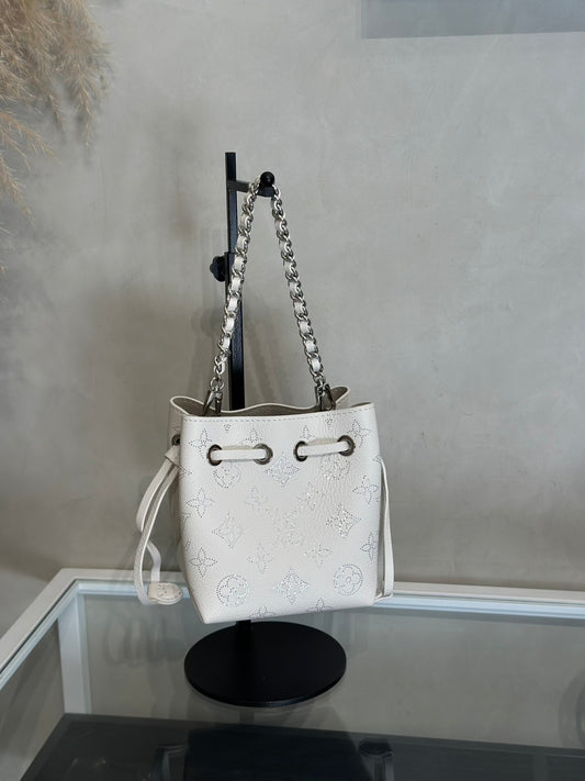 LOUIS VUITTON Mahina Pico Bella水桶包 - 白