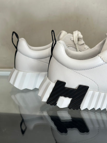 HERMES Bouncing小牛皮休閒鞋 - 白拚黑H 39.5
