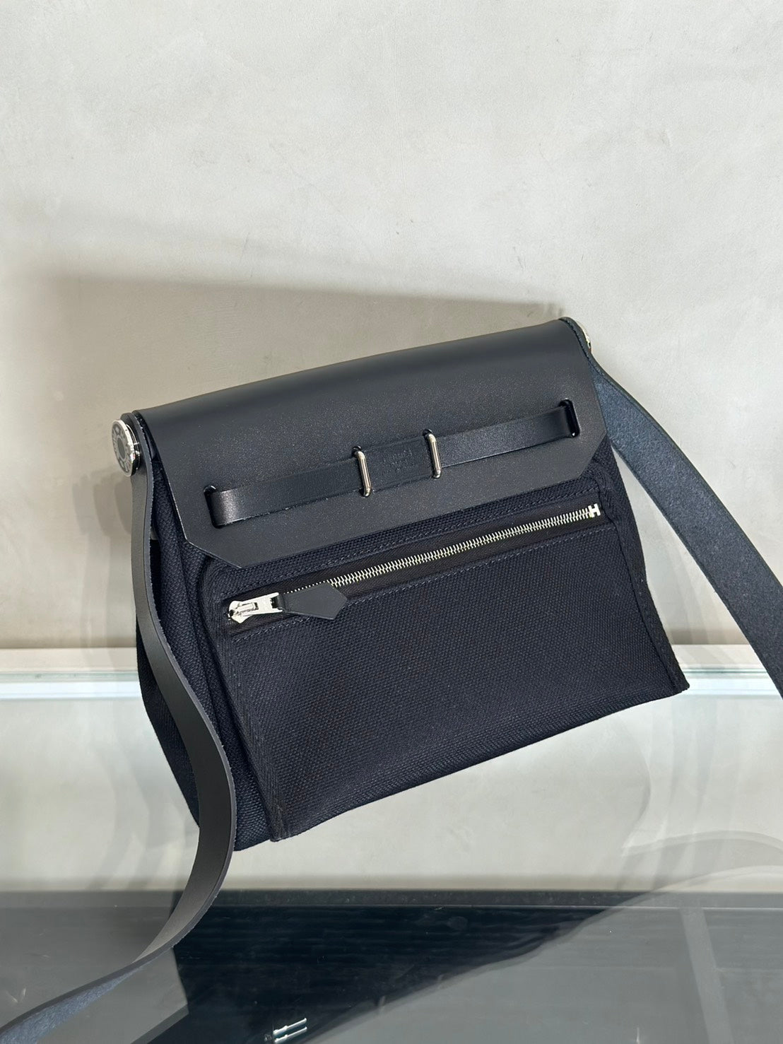 HERMES Herbag Zip 20 - 黑琺瑯銀釦 K