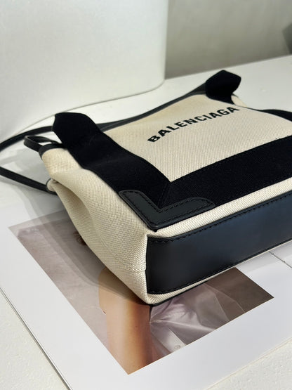 Balenciaga Navy cabas帆布托特