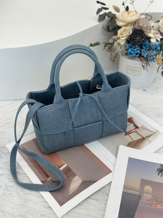 BOTTEGA VENETA Acro tote - 淺牛仔
