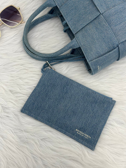 BOTTEGA VENETA Acro tote - 淺牛仔
