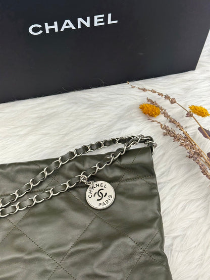 CHANEL 22 Bag - 小號古巴綠銀