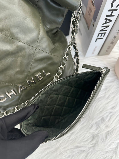 CHANEL 22 Bag - 小號古巴綠銀