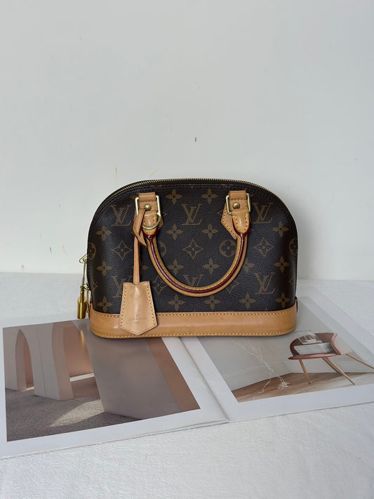 LOUIS VUITTON Alma BB