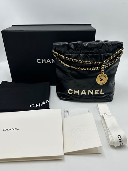 CHANEL 22 Mini bag - 黑底白字