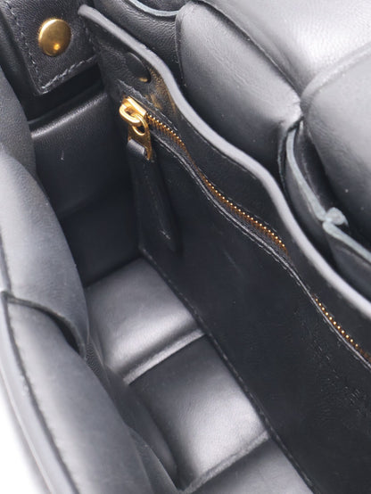 BOTTEGA VENETA Padded Cassette 枕頭編織包
