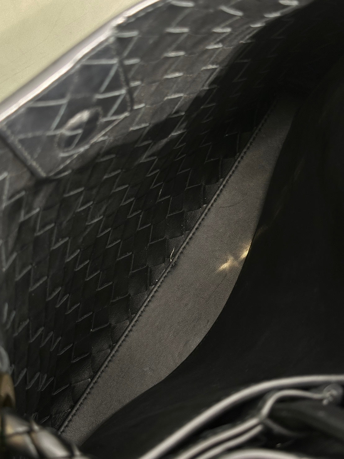 BOTTEGA VENETA Andiamo編織單肩包 - 中號黑金