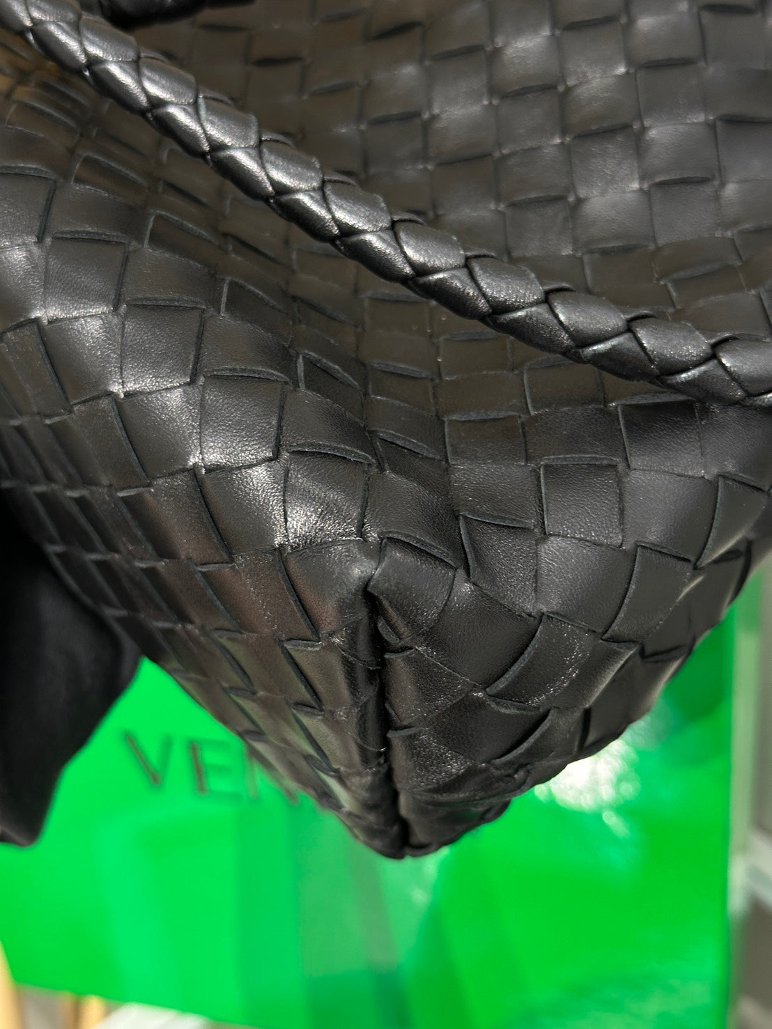 BOTTEGA VENETA Andiamo編織單肩包 - 中號黑金