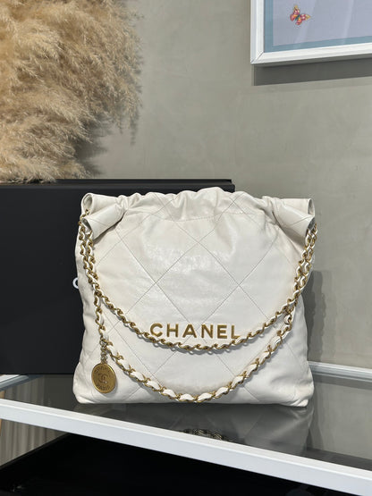 CHANEL 22 Bag - 小號白金