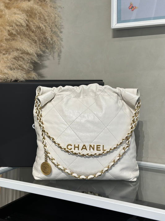 CHANEL 22 Bag - 小號白金