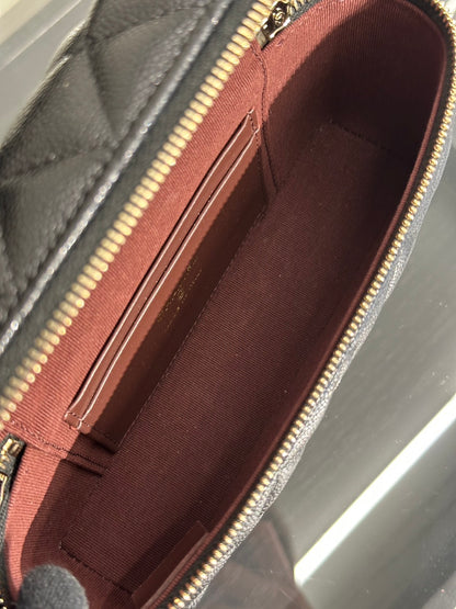 CHANEL LP粒面牛皮手提飯盒包 - 黑金