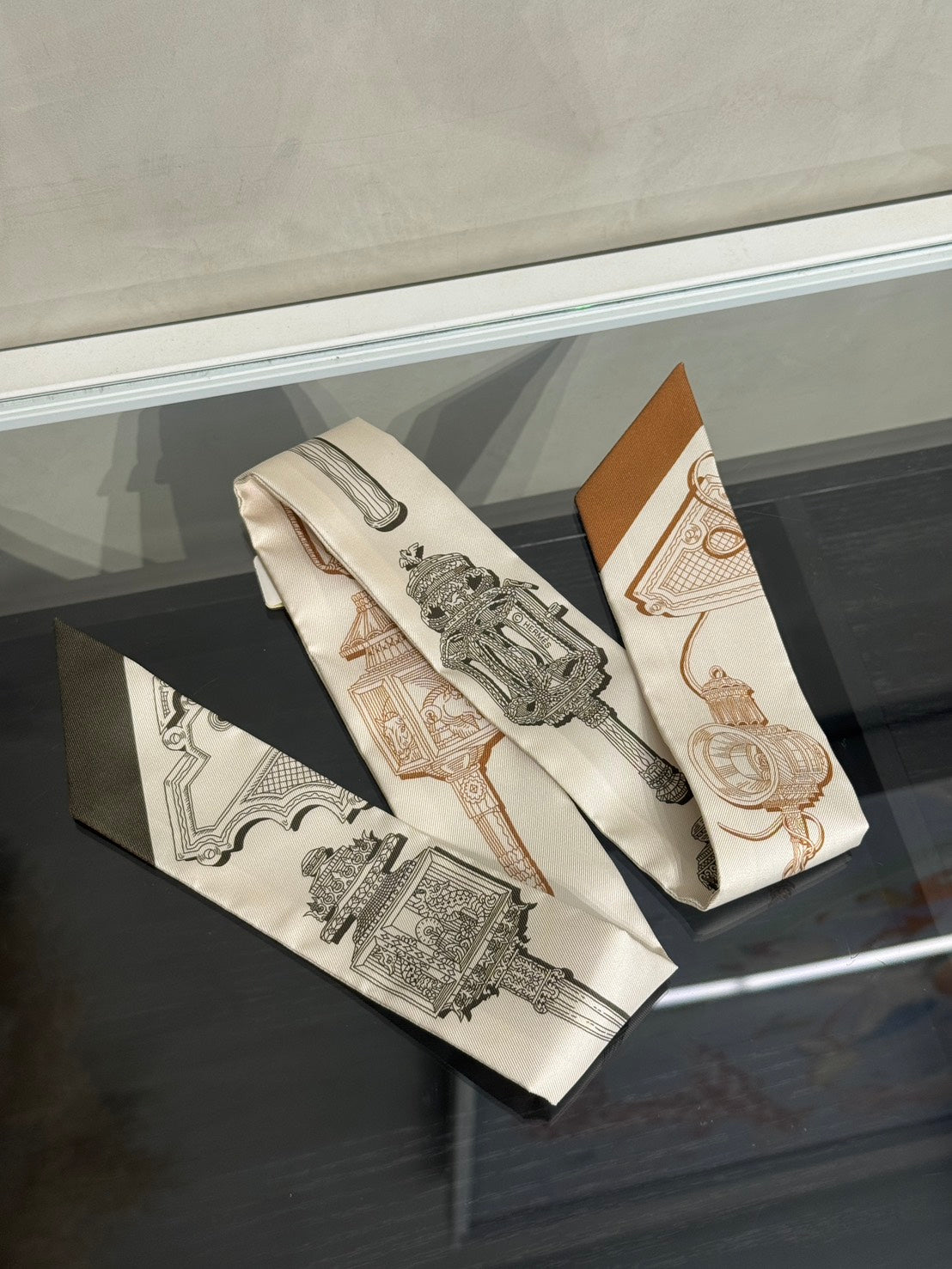 HERMES Merveilleuses Lanternes絕妙燈飾Twilly - 焦糖/卡其