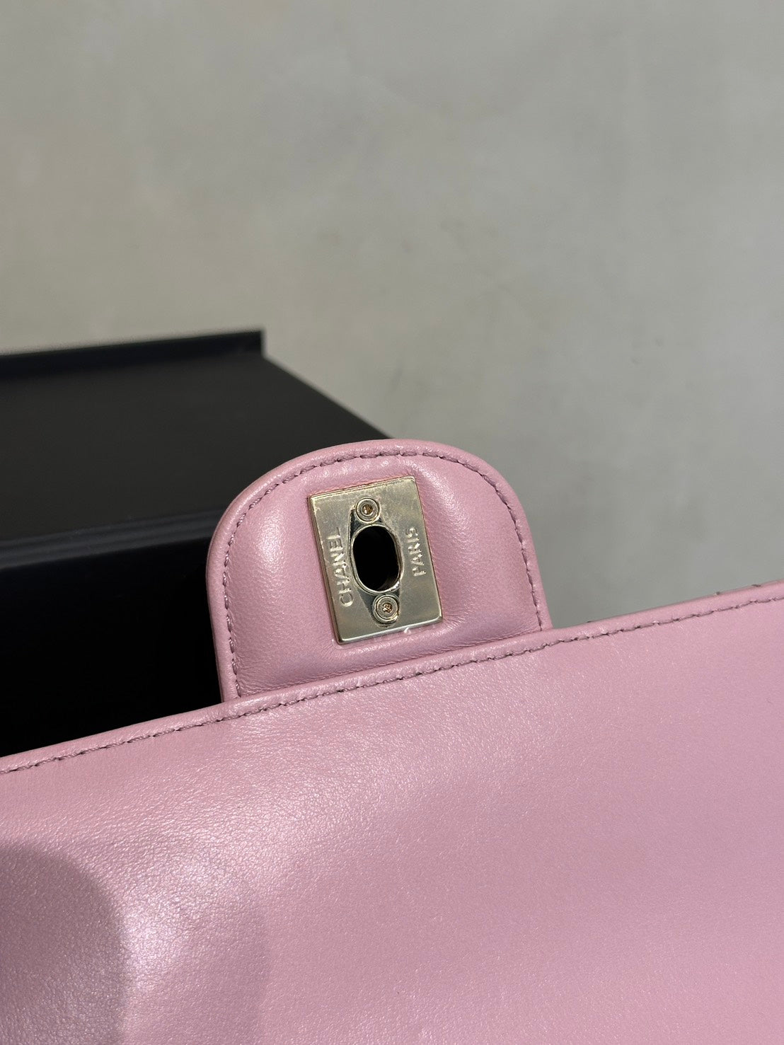 CHANEL 24A Handle Mini CF20 - 粉金
