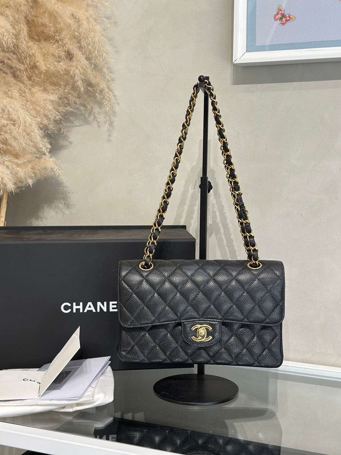 CHANEL 經典口蓋包 CF23 - 粒面牛皮黑金