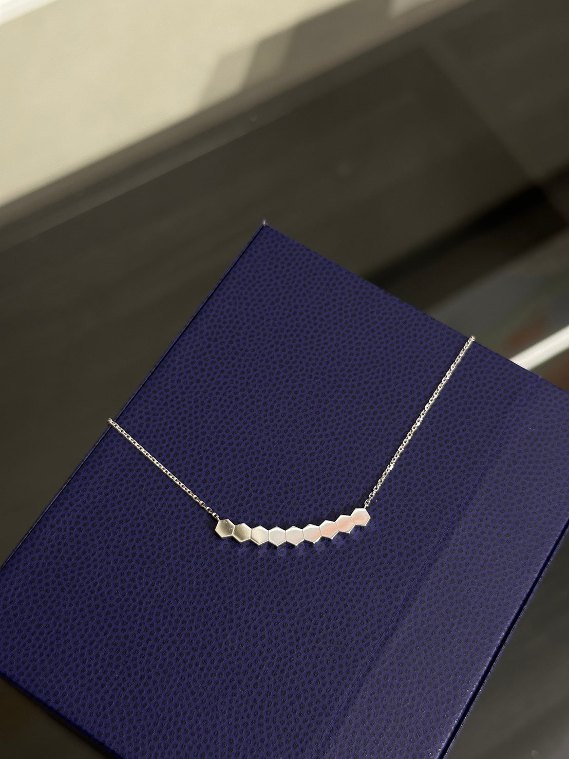 CHAUMET Bee de Chaumet 18K白金鑽石項鍊